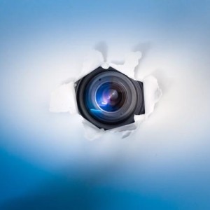 疑局长和女下属存“不正当关系”，跟踪偷拍以检举，科长等三人涉侵犯个人信息罪被逮捕起诉